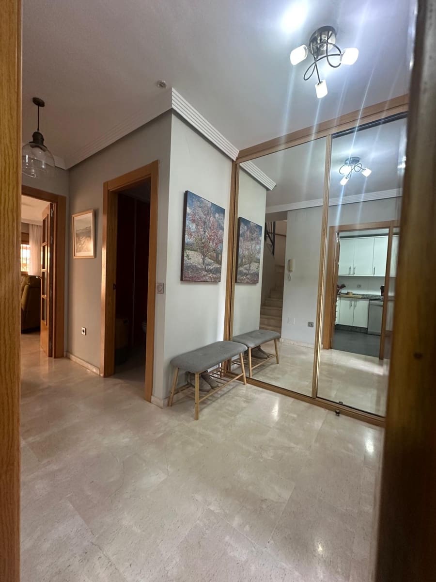 Adosado de 3 habitaciones en Caleta de Vélez en venta con piscina - 430.000 € (Ref: 9735960)