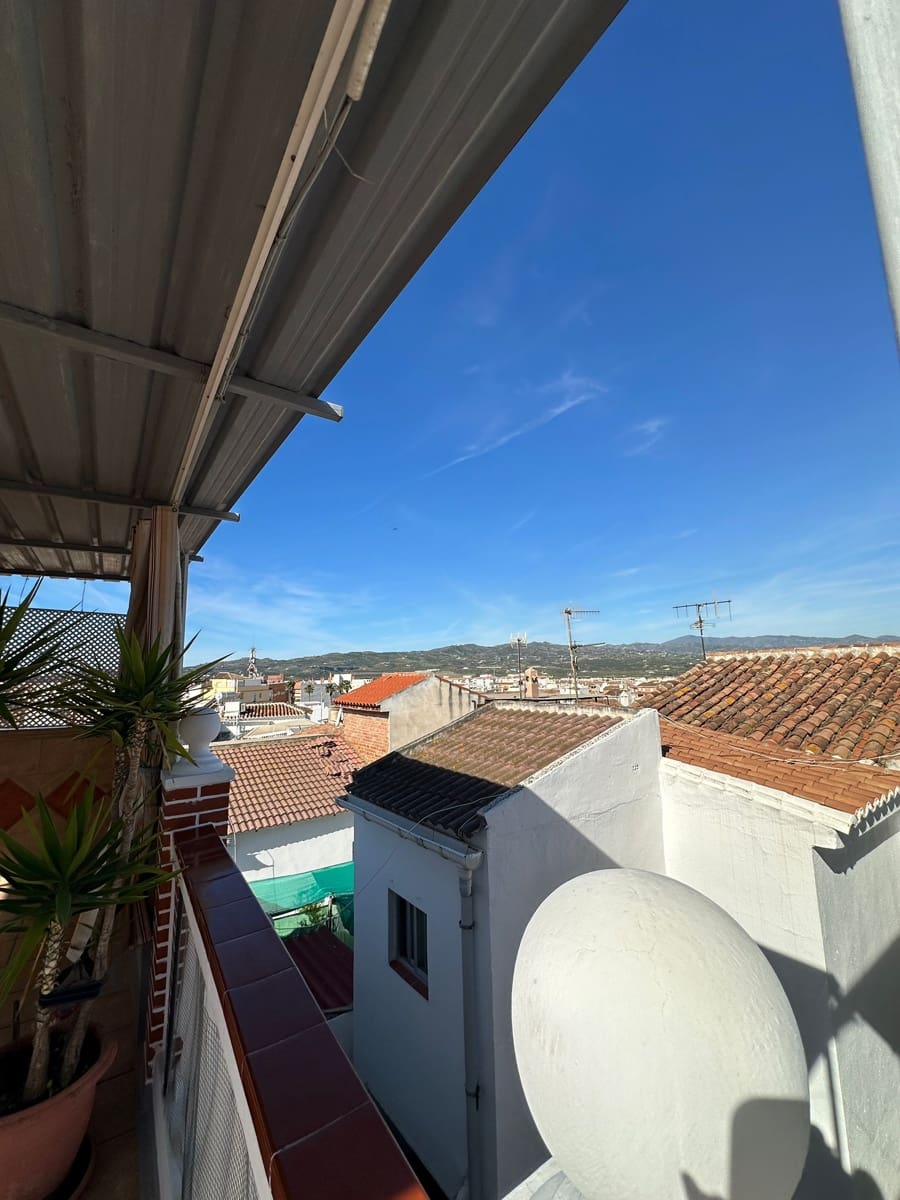 Townhouse for sale in Velez-Malaga - € 308,500 (Ref: 9784363)