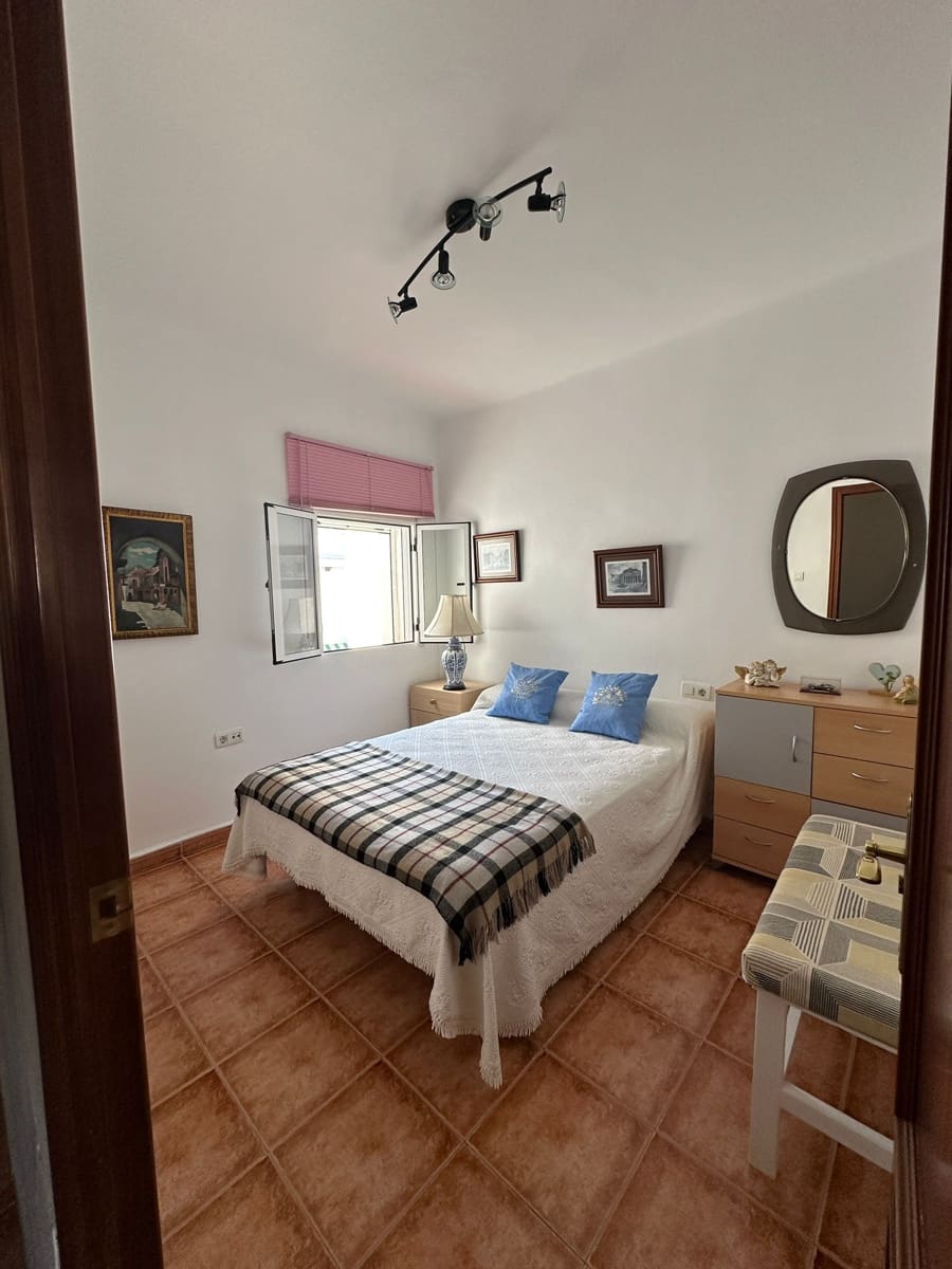 Townhouse for sale in Velez-Malaga - € 308,500 (Ref: 9784363)