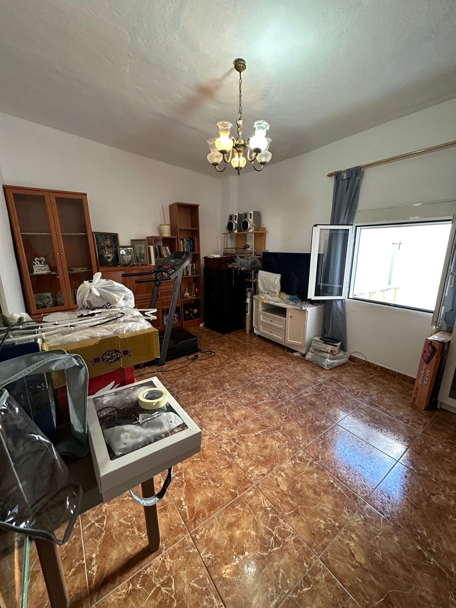 Townhouse for sale in Velez-Malaga - € 308,500 (Ref: 9784363)