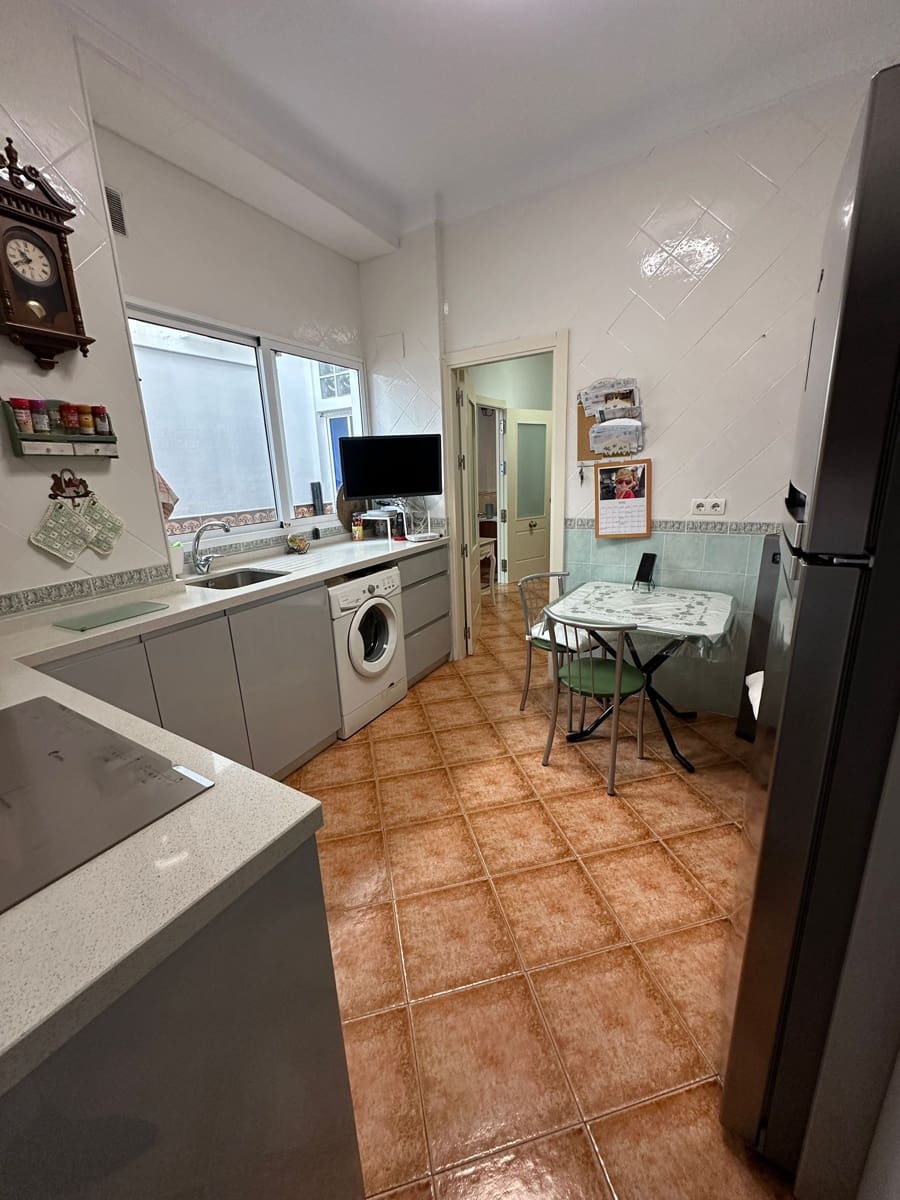 Townhouse for sale in Velez-Malaga - € 308,500 (Ref: 9784363)
