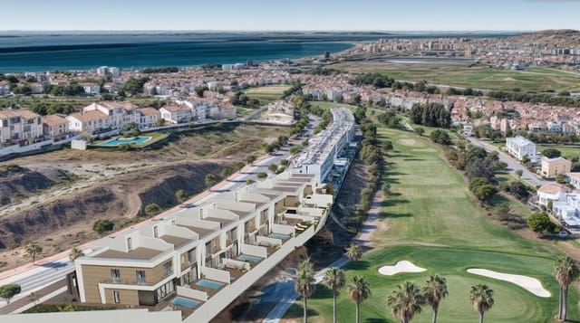 4 soveværelse Rækkehus til salg i Caleta de Vélez, Vélez-Málaga med swimmingpool garage - € 566.500 (Ref: 9793153)