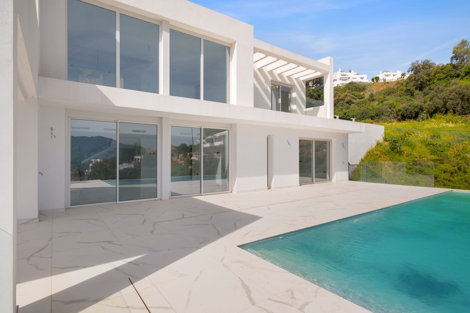 Villa for sale in Marbella with pool garage - € 1,599,000 (Ref: 9797413)