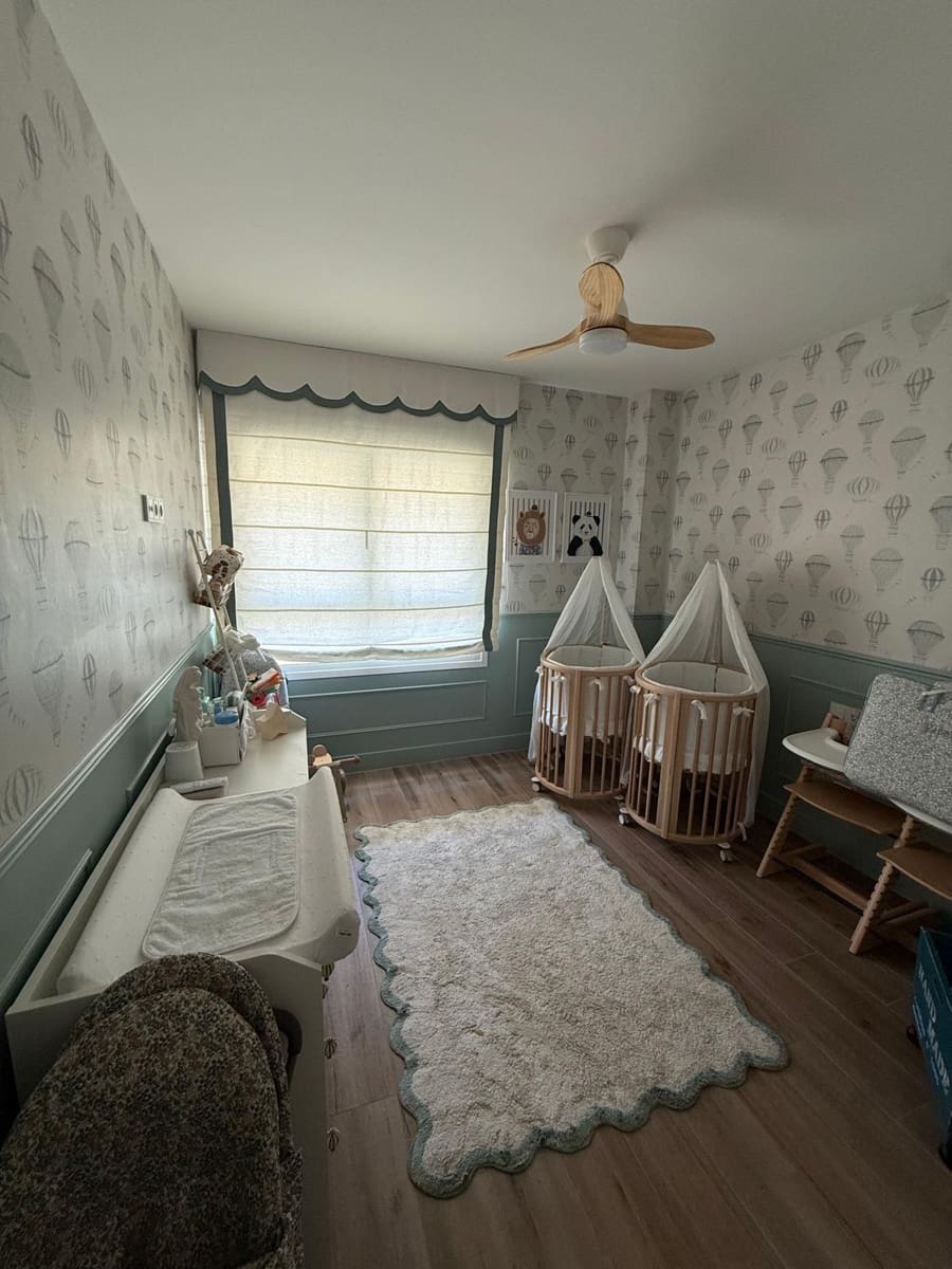 3 soverom Leilighet til salgs i Malaga by med svømmebasseng garasje - € 995 000 (Ref: 9818458)