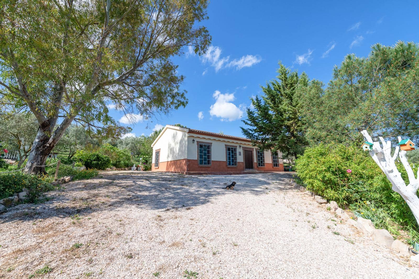 4 makuuhuone Omakotitalo myytävänä paikassa Villanueva del Trabuco mukana 
autotalli - 650 000 € (Ref: 9838484)