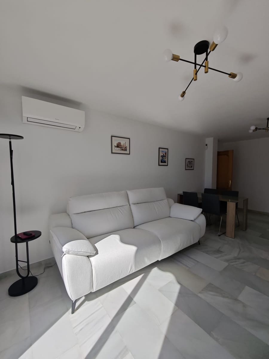 2 bedroom Penthouse for sale in Torre del Mar with pool garage - € 375,000 (Ref: 9838486)