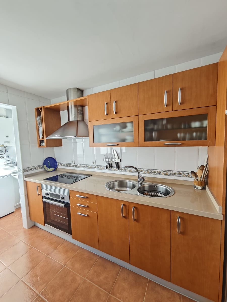 2 bedroom Penthouse for sale in Torre del Mar with pool garage - € 375,000 (Ref: 9838486)