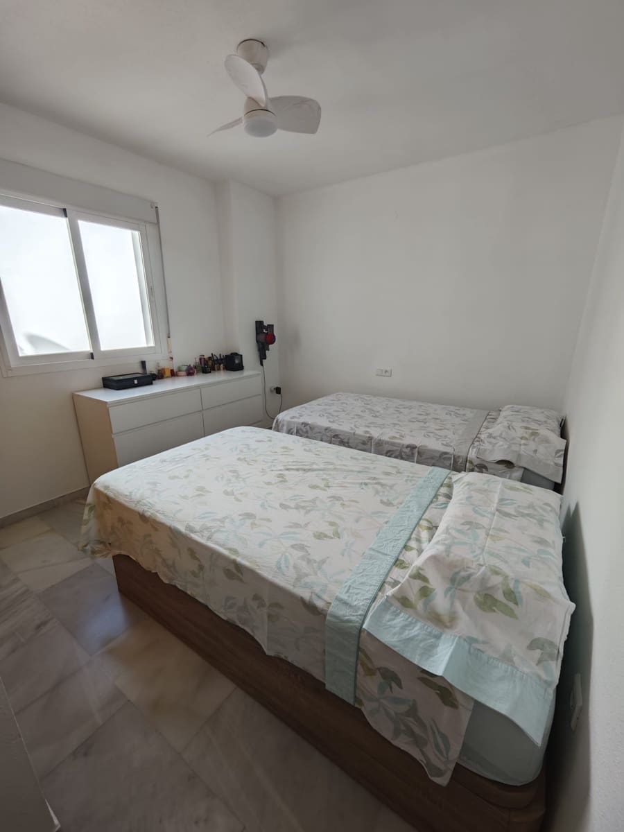 2 bedroom Penthouse for sale in Torre del Mar with pool garage - € 375,000 (Ref: 9838486)