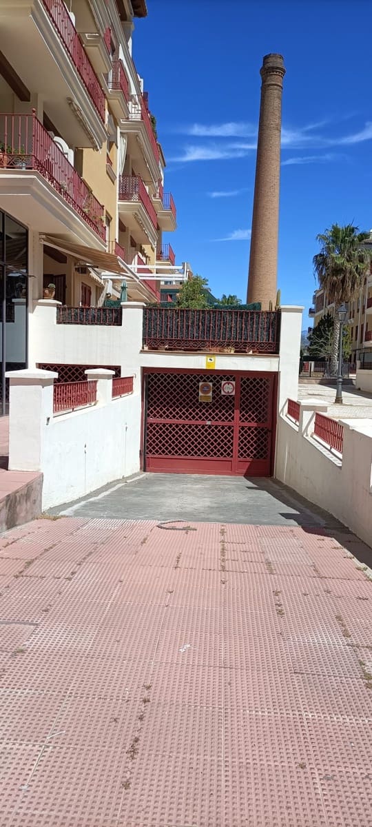 2 bedroom Penthouse for sale in Torre del Mar with pool garage - € 375,000 (Ref: 9838486)