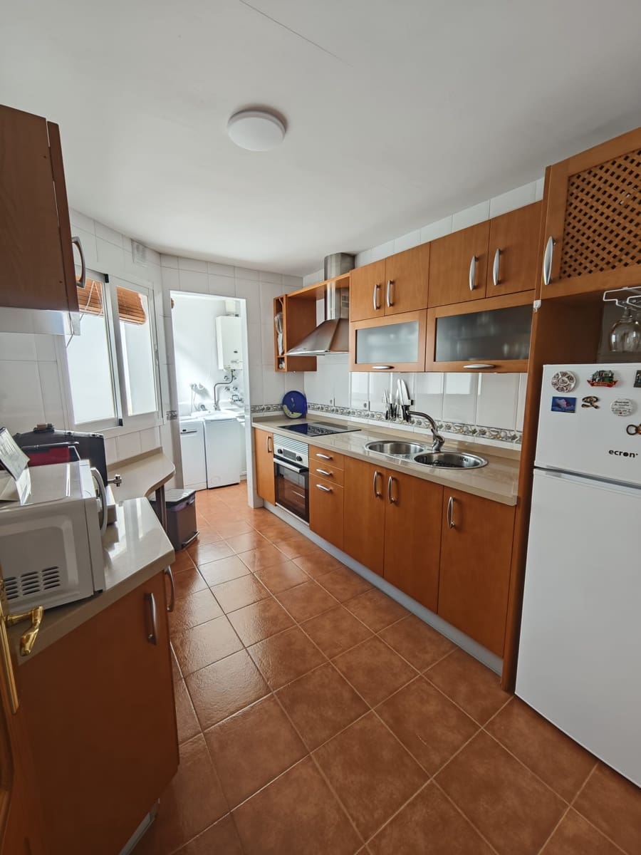2 bedroom Penthouse for sale in Torre del Mar with pool garage - € 375,000 (Ref: 9838486)