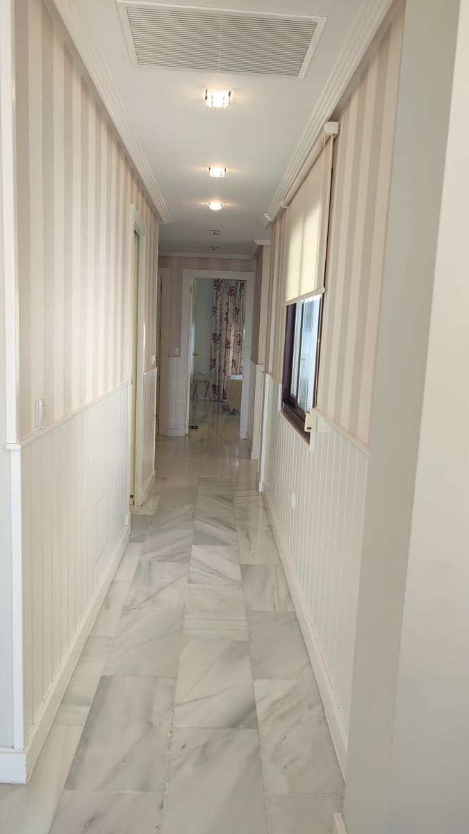 2 bedroom Penthouse for sale in Torre del Mar with pool garage - € 449,900 (Ref: 9838488)