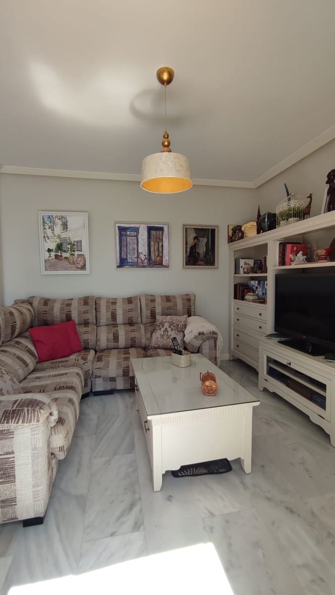 2 bedroom Penthouse for sale in Torre del Mar with pool garage - € 449,900 (Ref: 9838488)