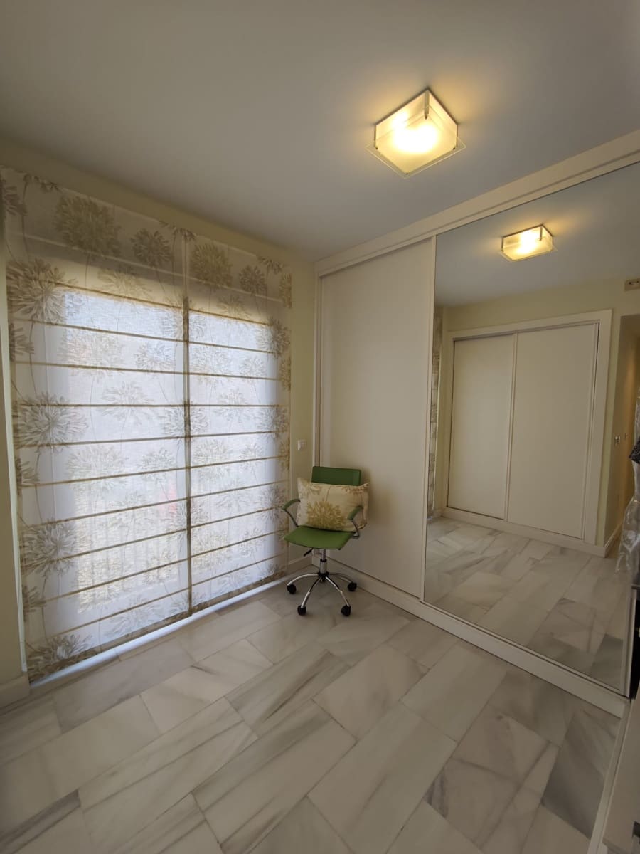 2 bedroom Penthouse for sale in Torre del Mar with pool garage - € 449,900 (Ref: 9838488)