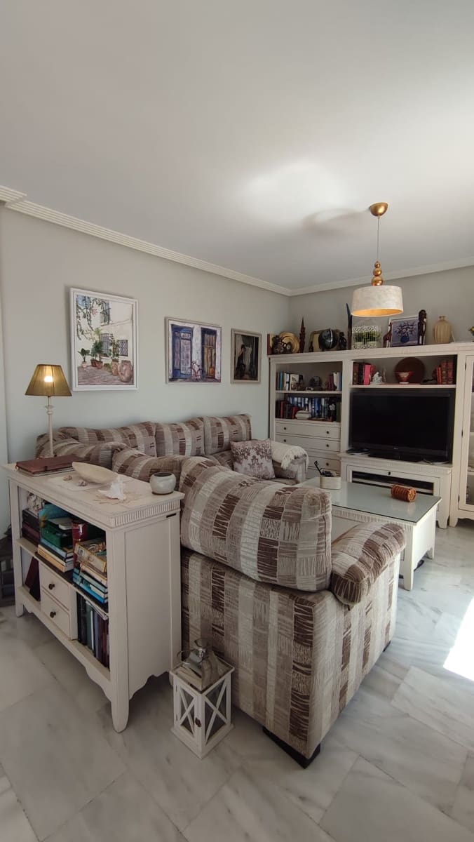 2 bedroom Penthouse for sale in Torre del Mar with pool garage - € 449,900 (Ref: 9838488)