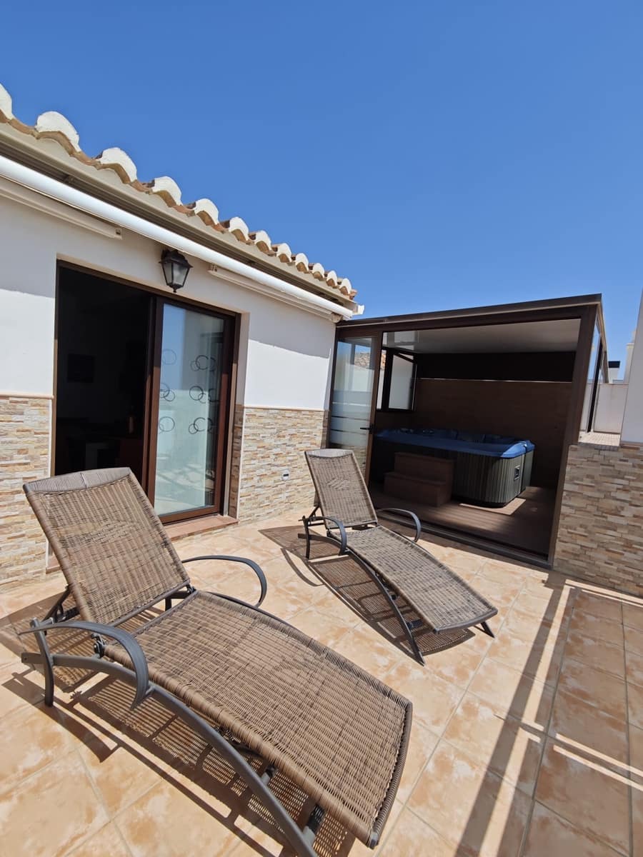 2 bedroom Penthouse for sale in Torre del Mar with pool garage - € 449,900 (Ref: 9838488)