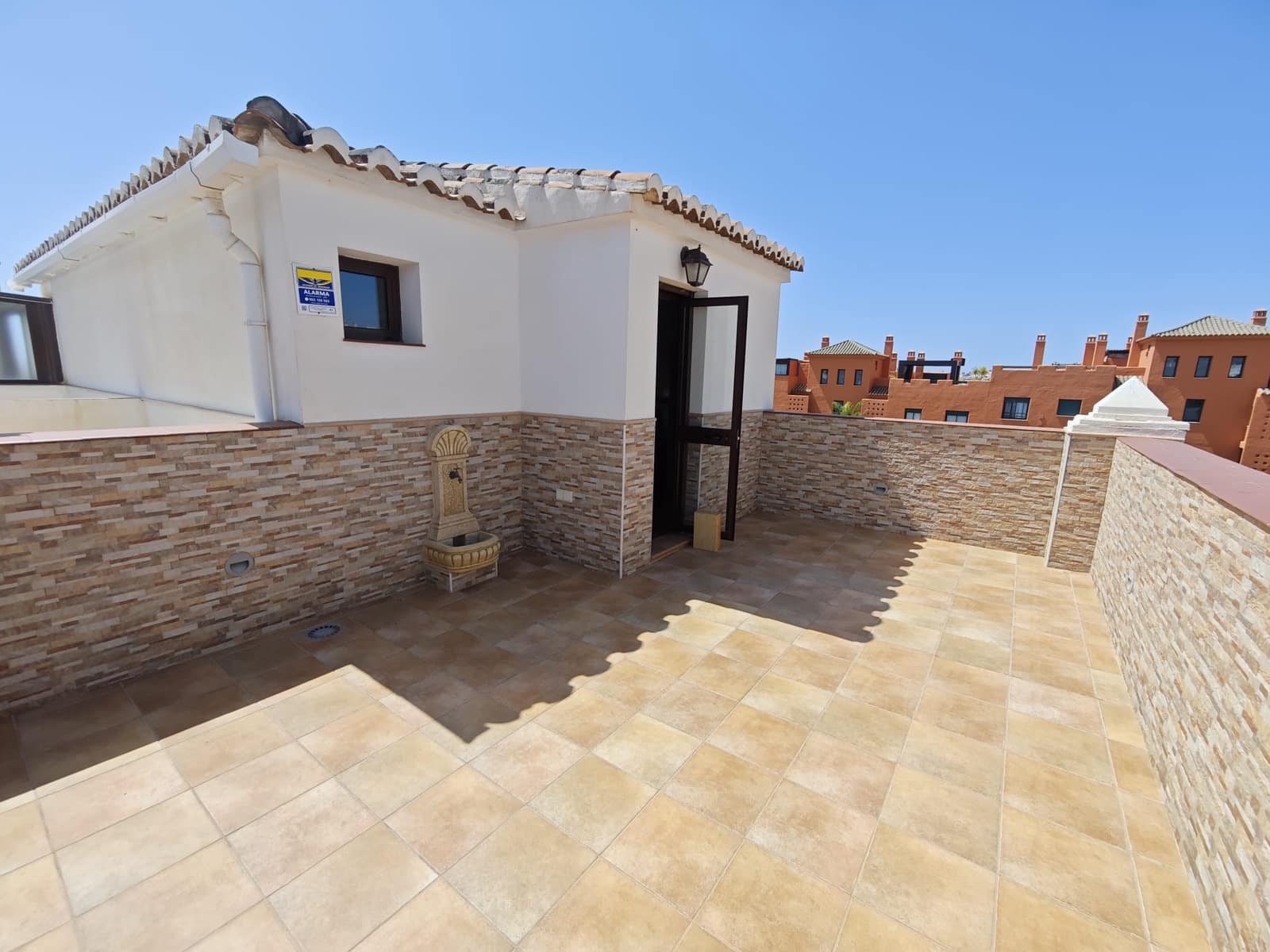 2 bedroom Penthouse for sale in Torre del Mar with pool garage - € 449,900 (Ref: 9838488)