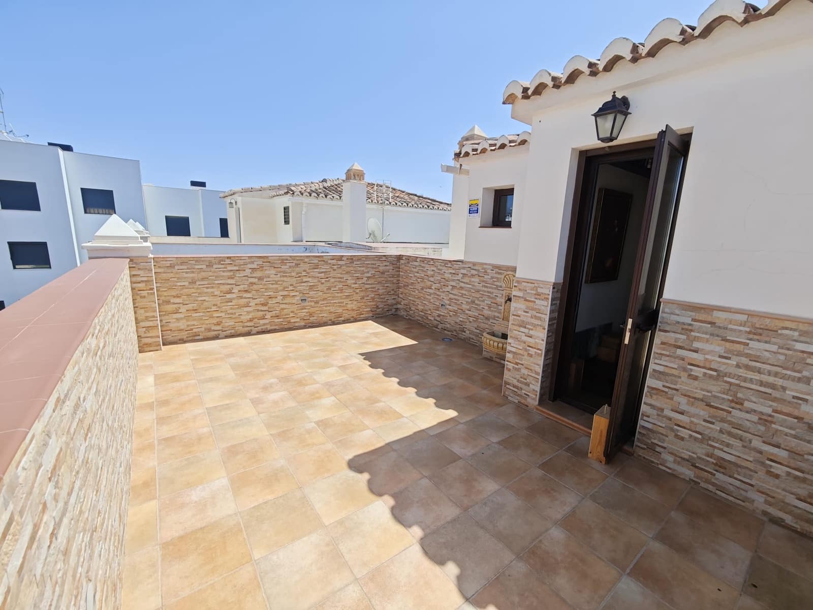 2 bedroom Penthouse for sale in Torre del Mar with pool garage - € 449,900 (Ref: 9838488)