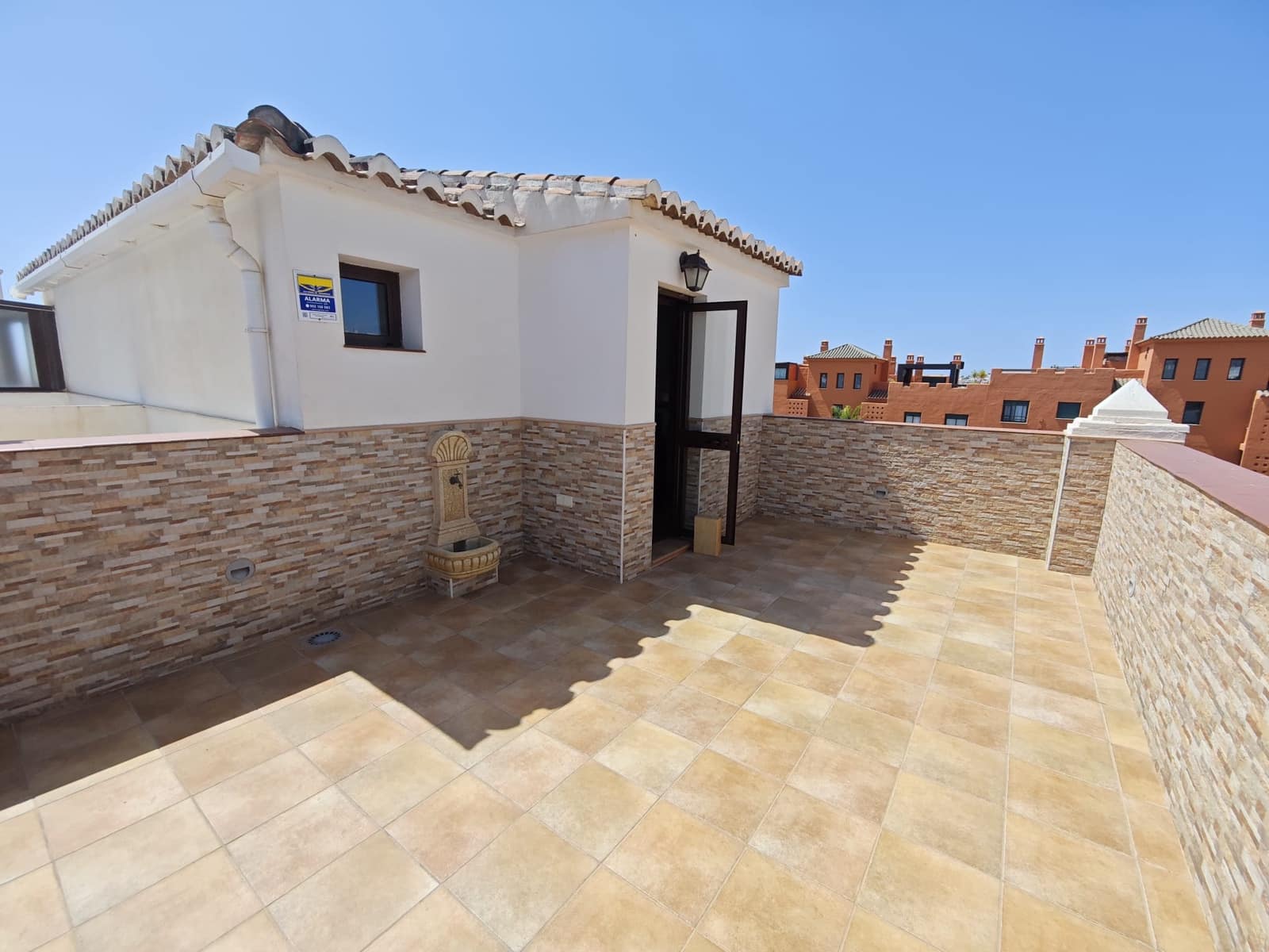 2 bedroom Penthouse for sale in Torre del Mar with pool garage - € 449,900 (Ref: 9838488)
