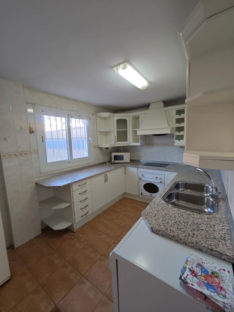 3 soveværelse Byhus til salg i Torre del Mar med garage - € 439.000 (Ref: 9838490)