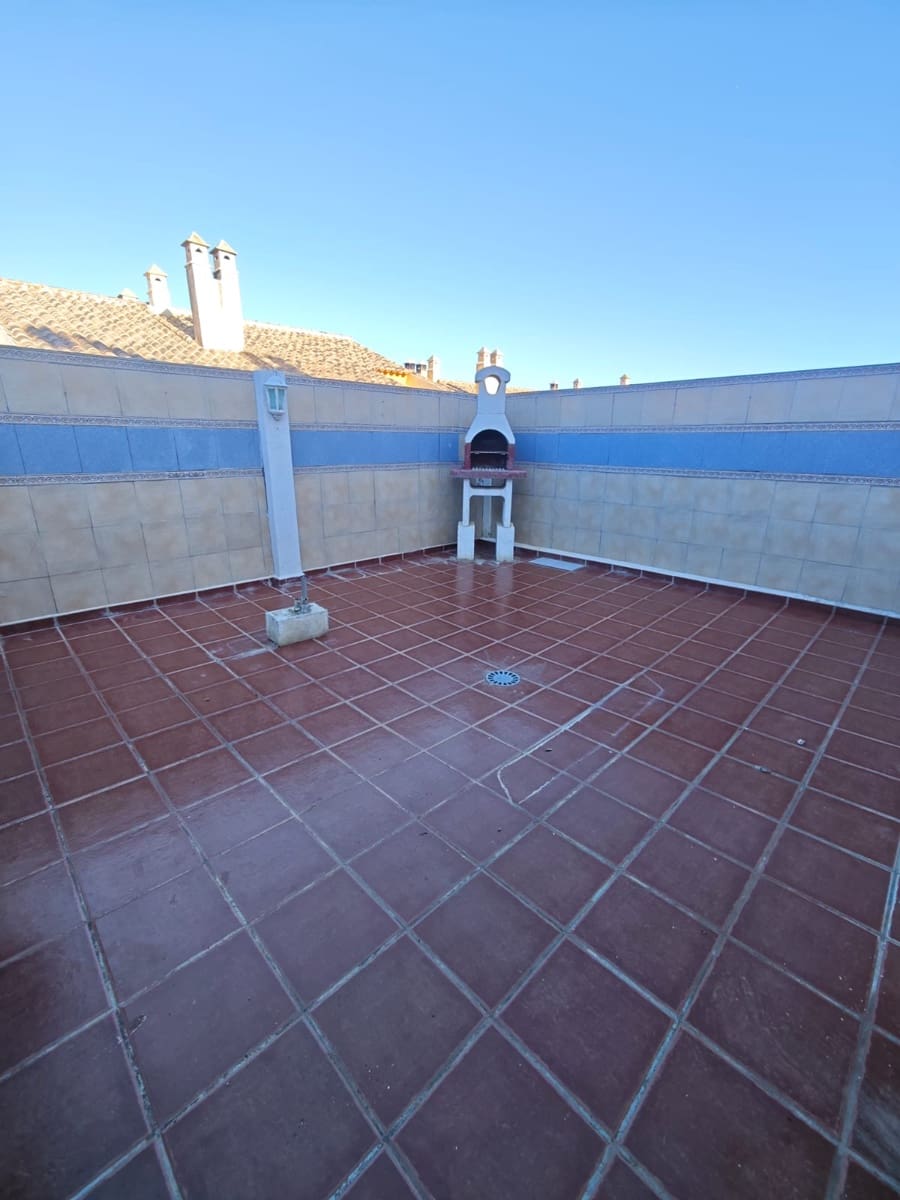 3 soveværelse Byhus til salg i Torre del Mar med garage - € 439.000 (Ref: 9838490)