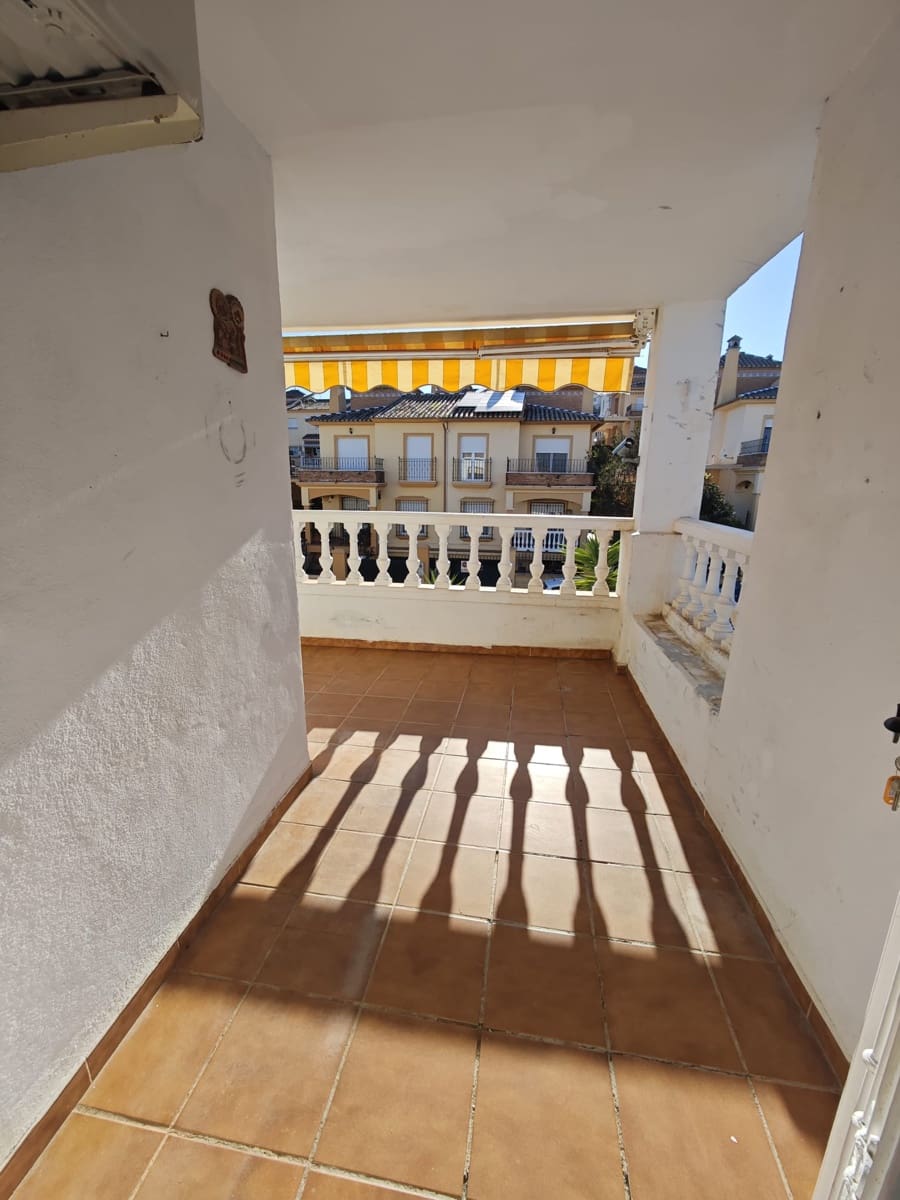3 soveværelse Byhus til salg i Torre del Mar med garage - € 439.000 (Ref: 9838490)