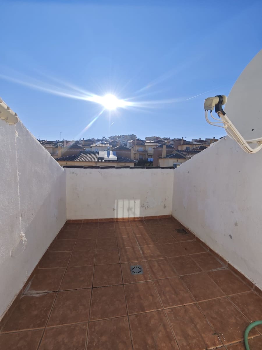 3 soveværelse Byhus til salg i Torre del Mar med garage - € 439.000 (Ref: 9838490)