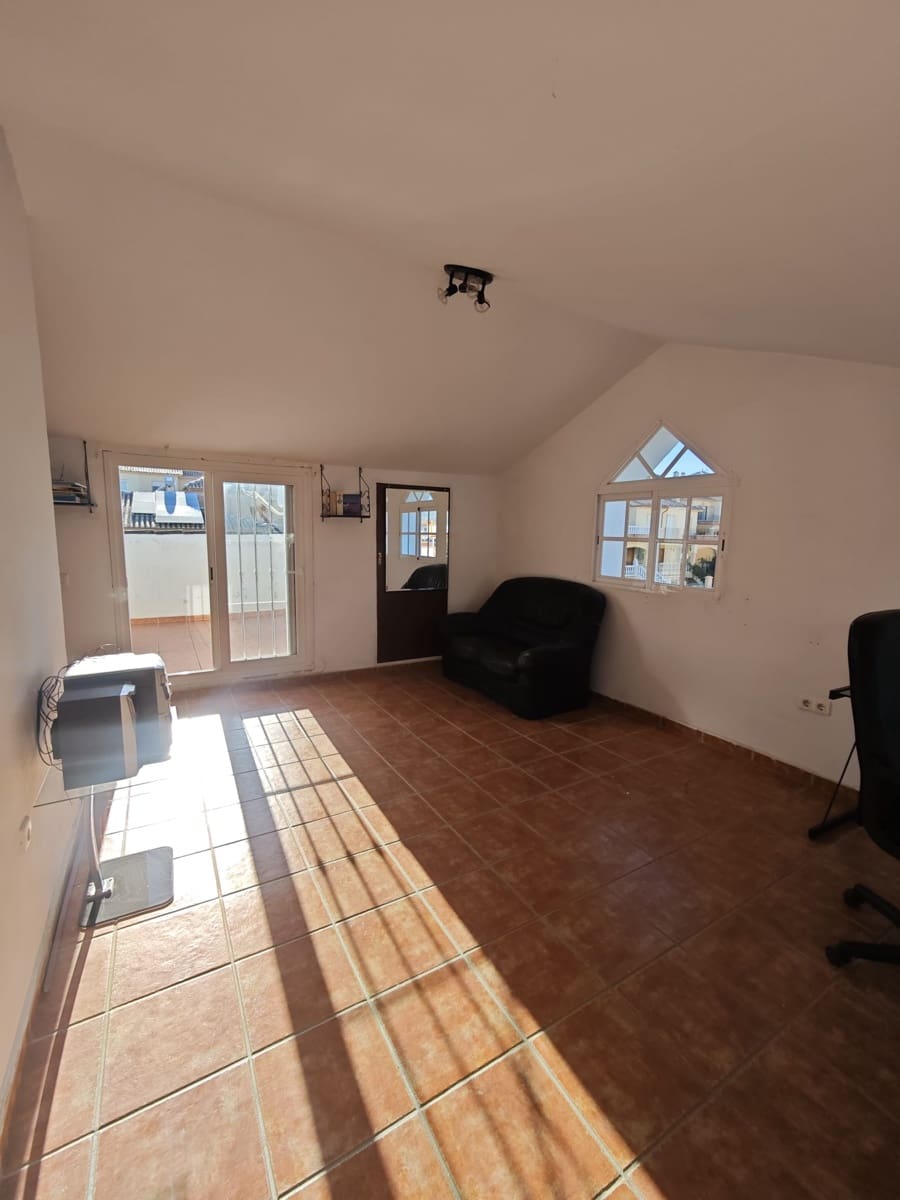 3 soveværelse Byhus til salg i Torre del Mar med garage - € 439.000 (Ref: 9838490)