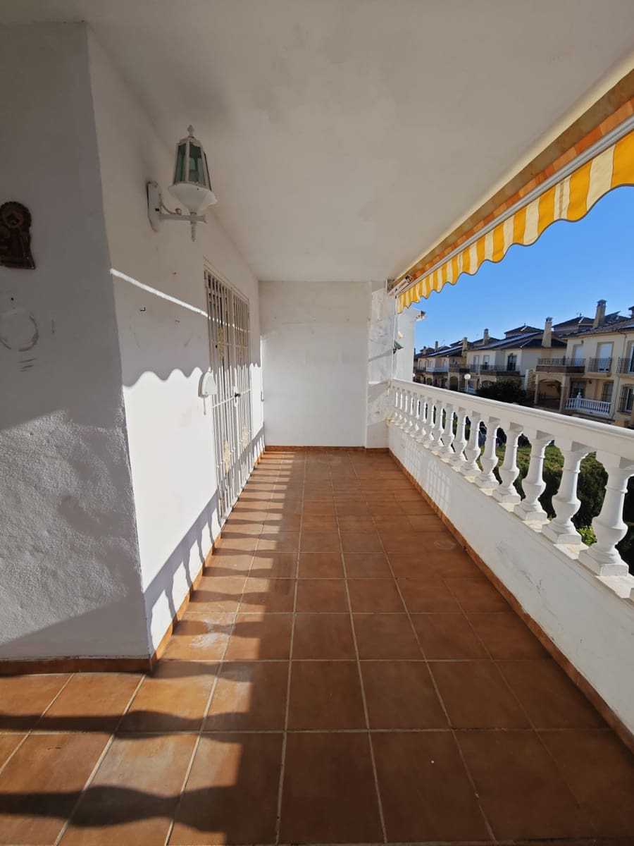 3 soveværelse Byhus til salg i Torre del Mar med garage - € 439.000 (Ref: 9838490)