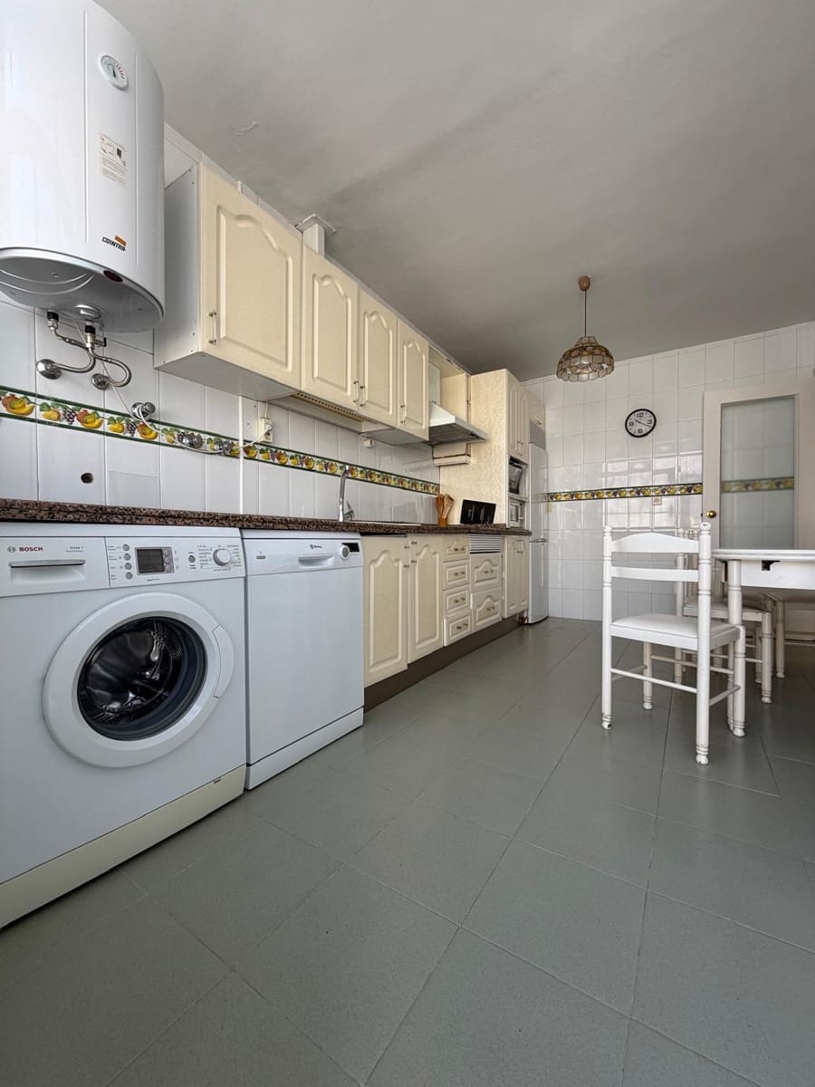 4 bedroom Terraced Villa for sale in Alhaurin de la Torre with pool garage - € 400,000 (Ref: 9877427)