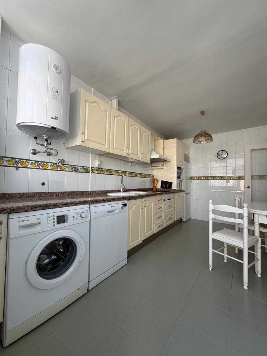 4 bedroom Terraced Villa for sale in Alhaurin de la Torre with pool garage - € 400,000 (Ref: 9877427)