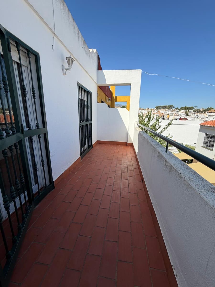 4 bedroom Terraced Villa for sale in Alhaurin de la Torre with pool garage - € 400,000 (Ref: 9877427)