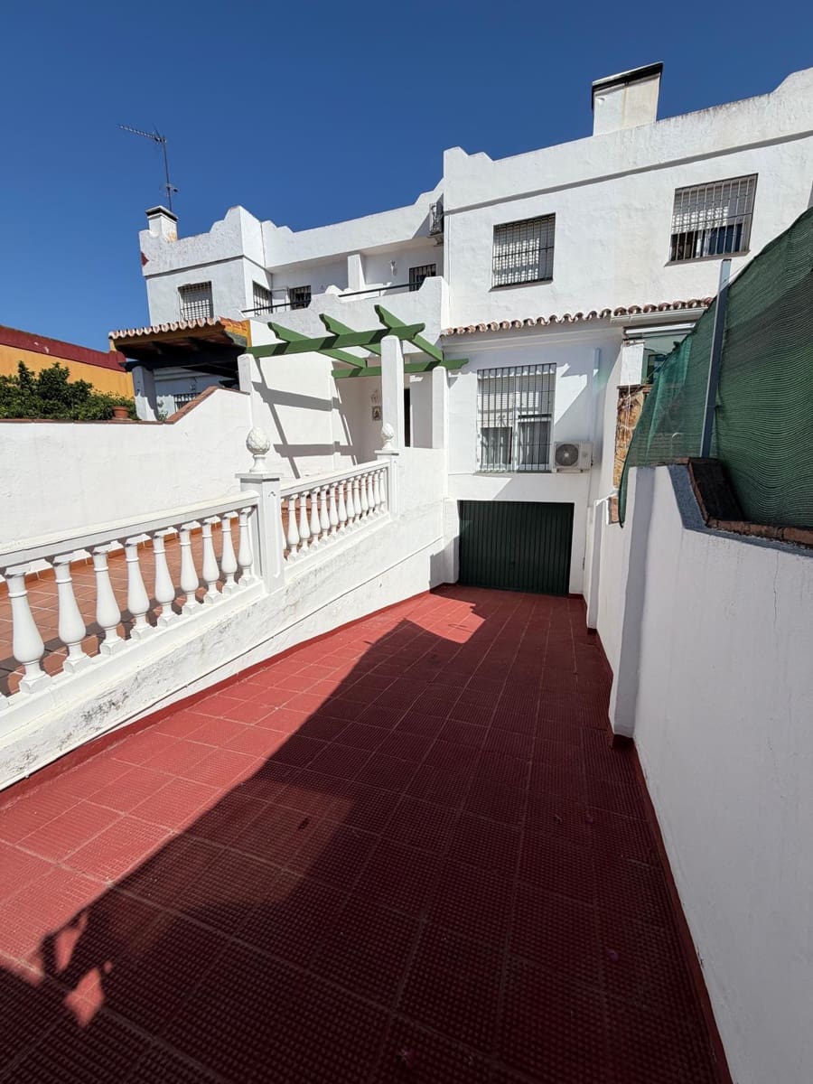 4 bedroom Terraced Villa for sale in Alhaurin de la Torre with pool garage - € 400,000 (Ref: 9877427)