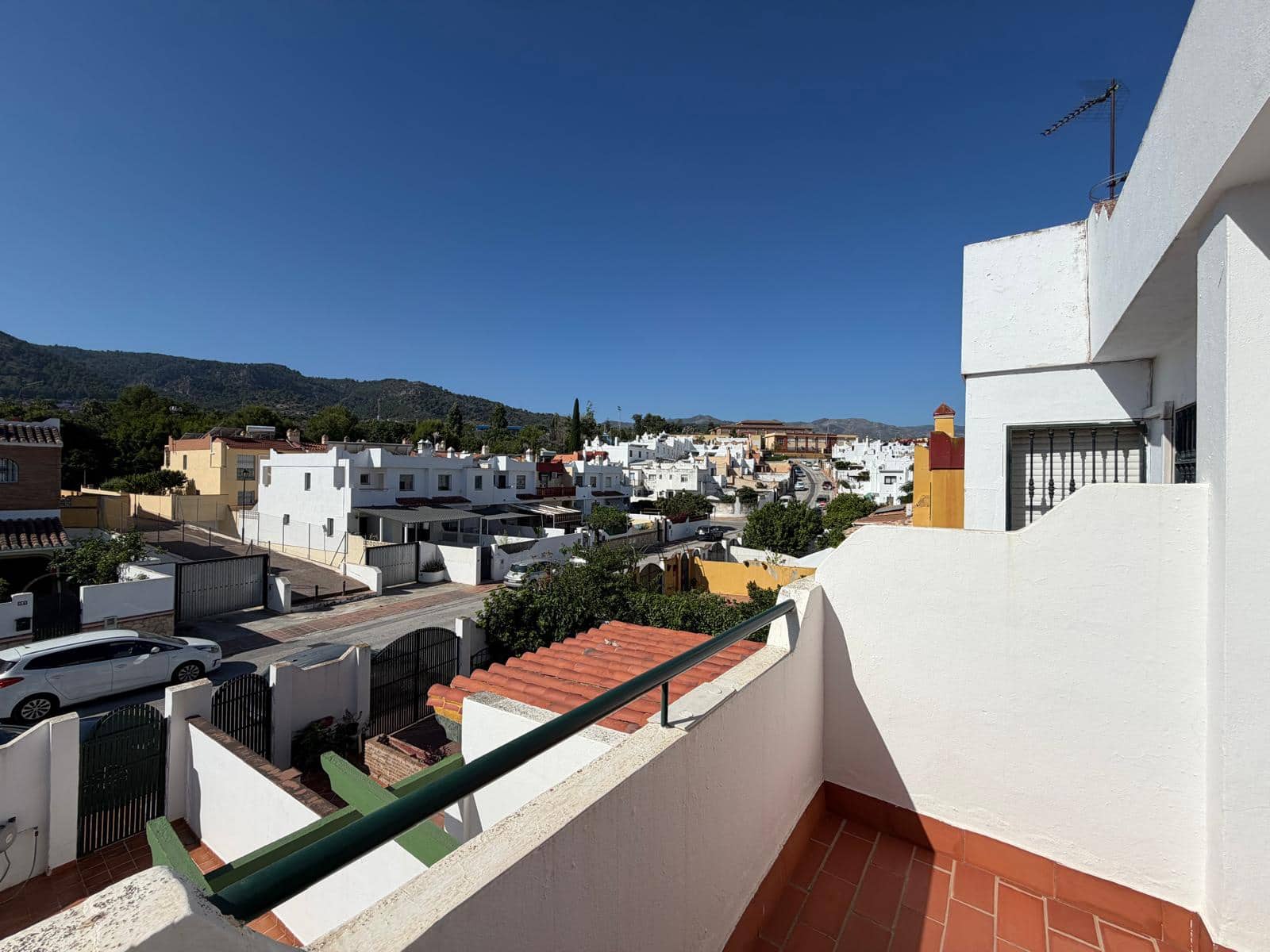 4 bedroom Terraced Villa for sale in Alhaurin de la Torre with pool garage - € 400,000 (Ref: 9877427)