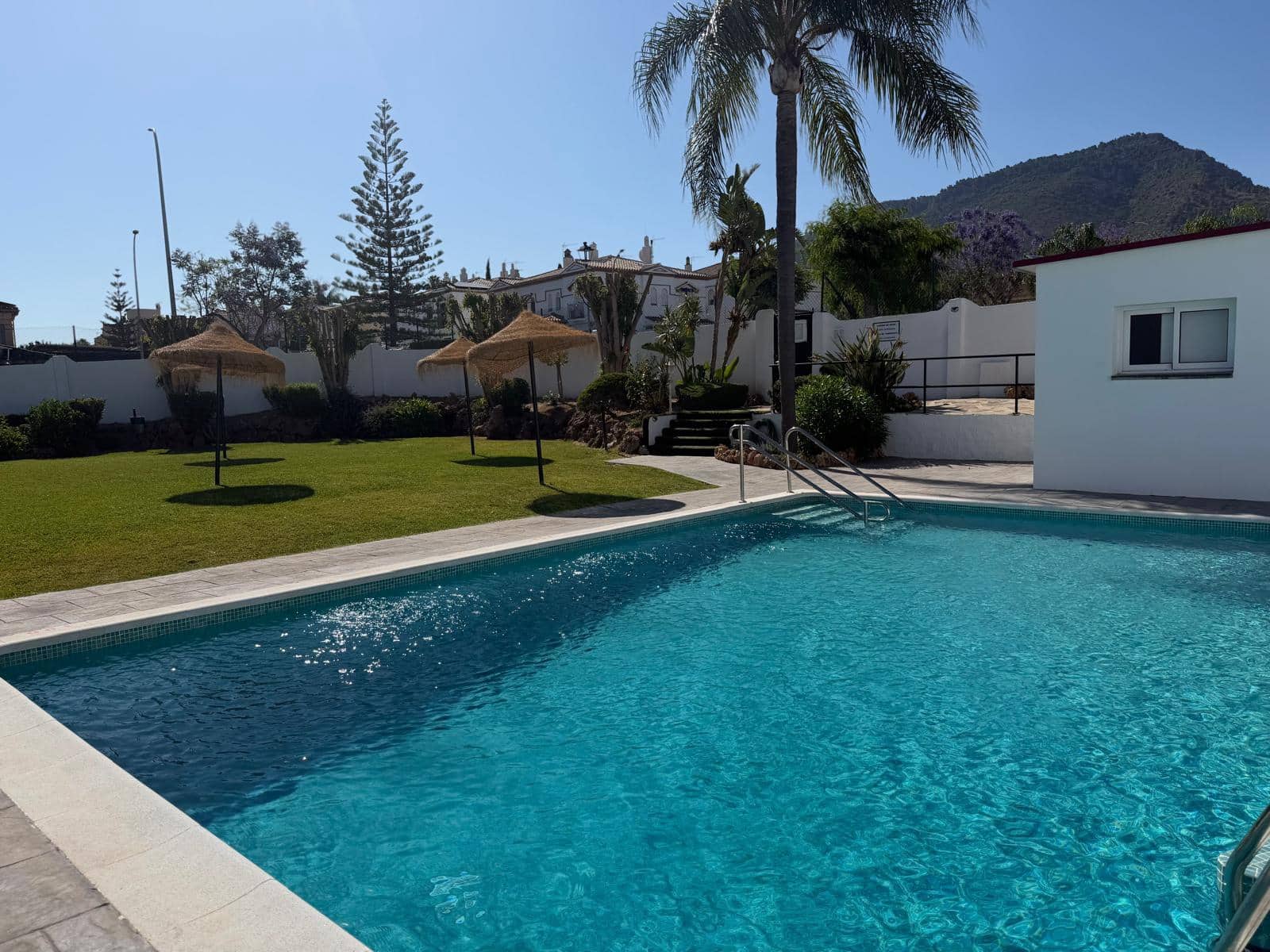 4 bedroom Terraced Villa for sale in Alhaurin de la Torre with pool garage - € 400,000 (Ref: 9877427)