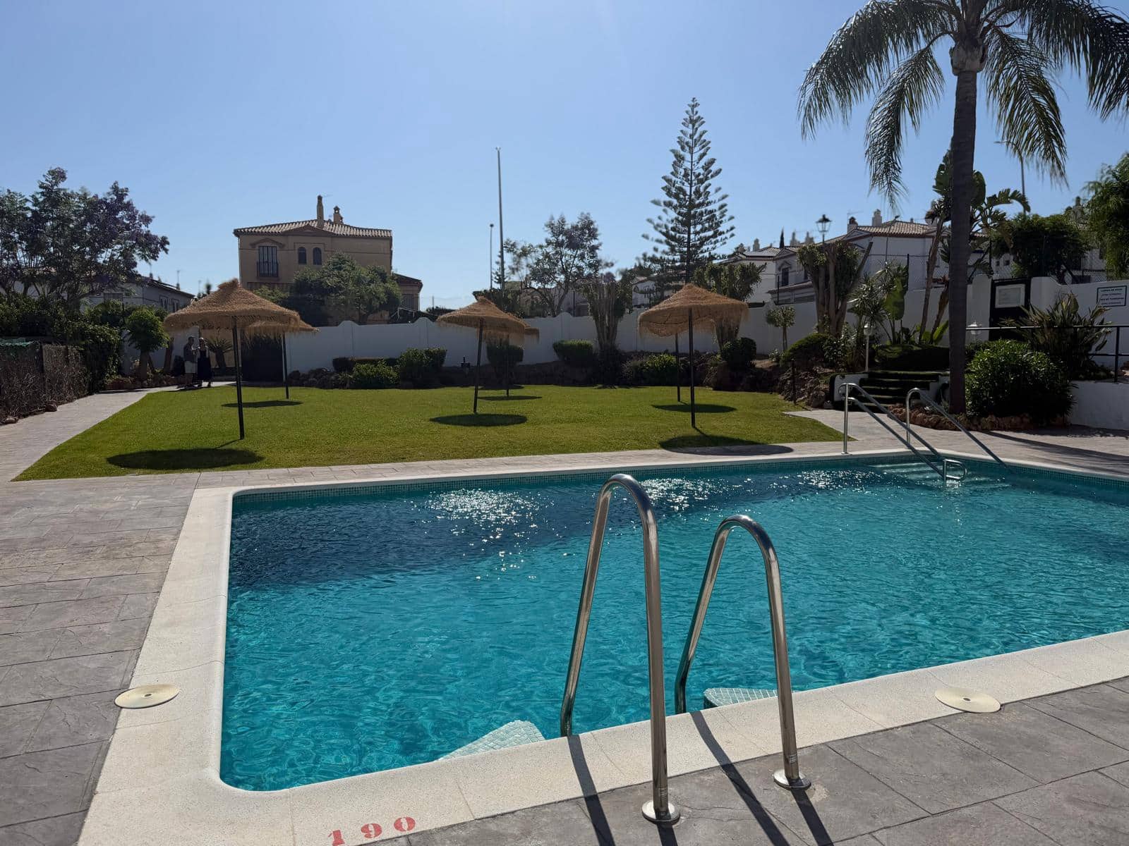 4 bedroom Terraced Villa for sale in Alhaurin de la Torre with pool garage - € 400,000 (Ref: 9877427)