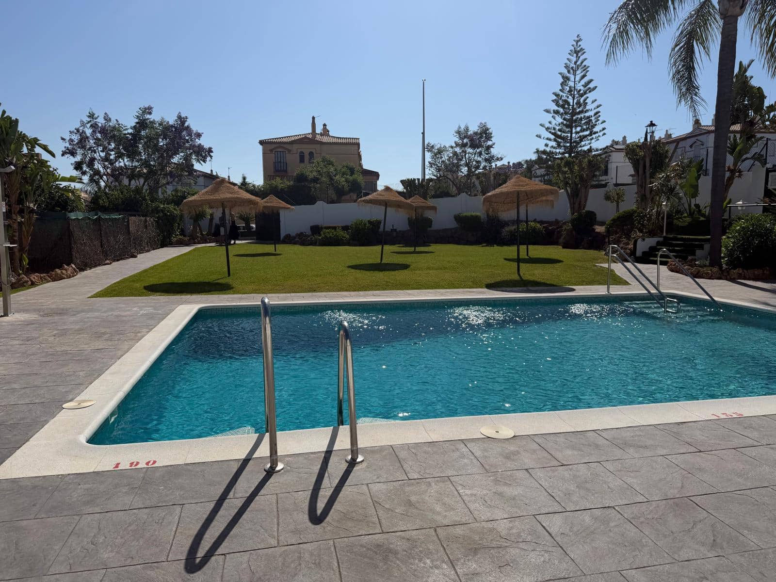 4 bedroom Terraced Villa for sale in Alhaurin de la Torre with pool garage - € 400,000 (Ref: 9877427)