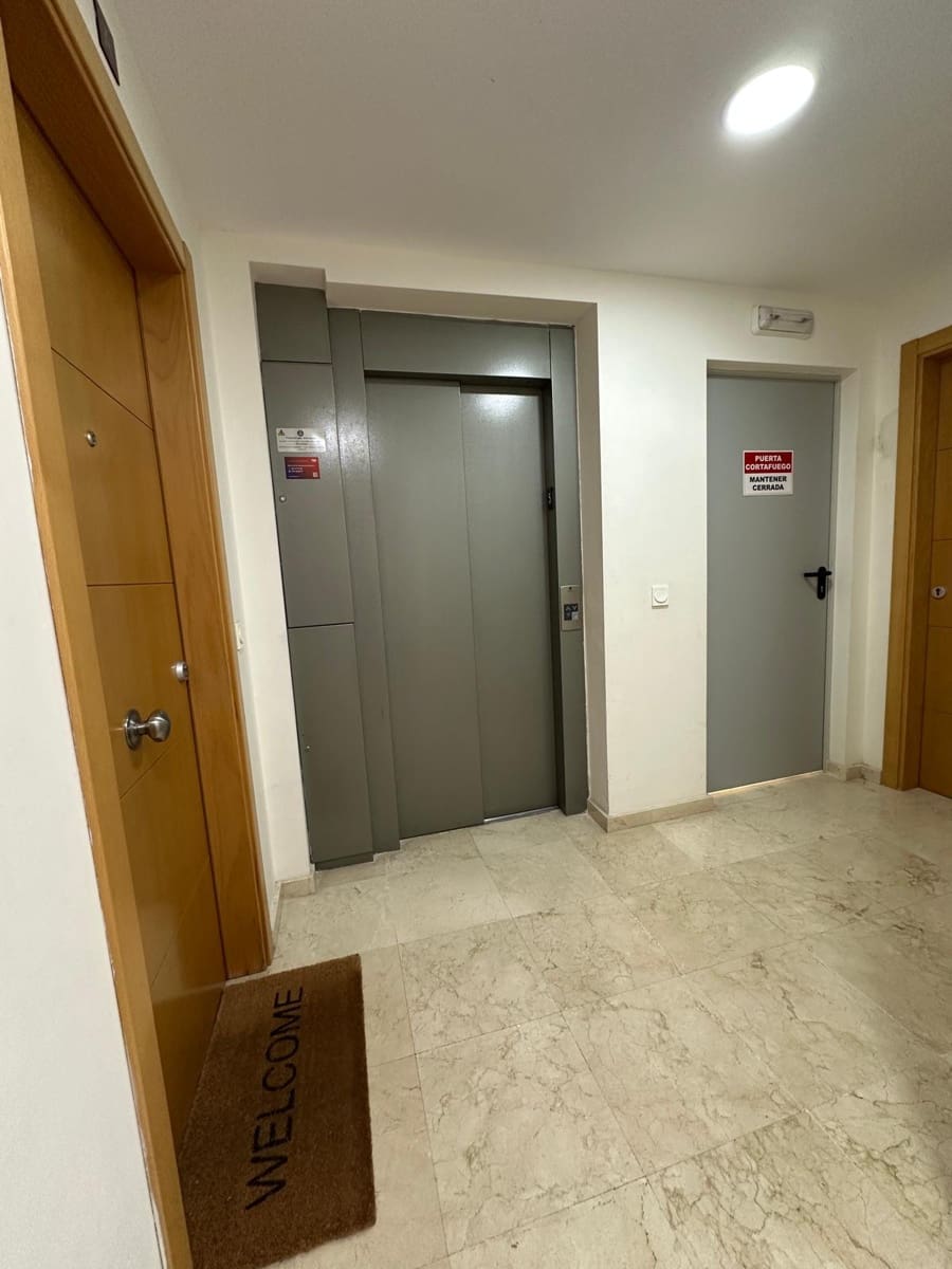 2 bedroom Penthouse for sale in Torre del Mar with pool garage - € 450,000 (Ref: 9905003)