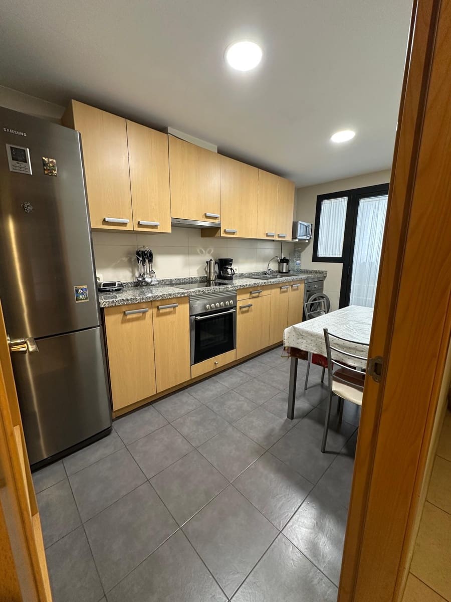2 bedroom Penthouse for sale in Torre del Mar with pool garage - € 450,000 (Ref: 9905003)