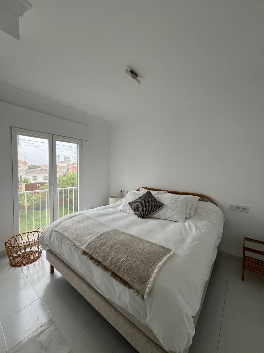 3 chambre Villa/Maison à vendre à Caleta de Velez avec piscine garage - 607 700 € (Ref: 9909342)