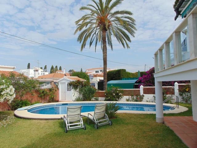 3 chambre Villa/Maison à vendre à Caleta de Vélez, Vélez-Málaga avec piscine garage - 607 700 € (Ref: 9909342)