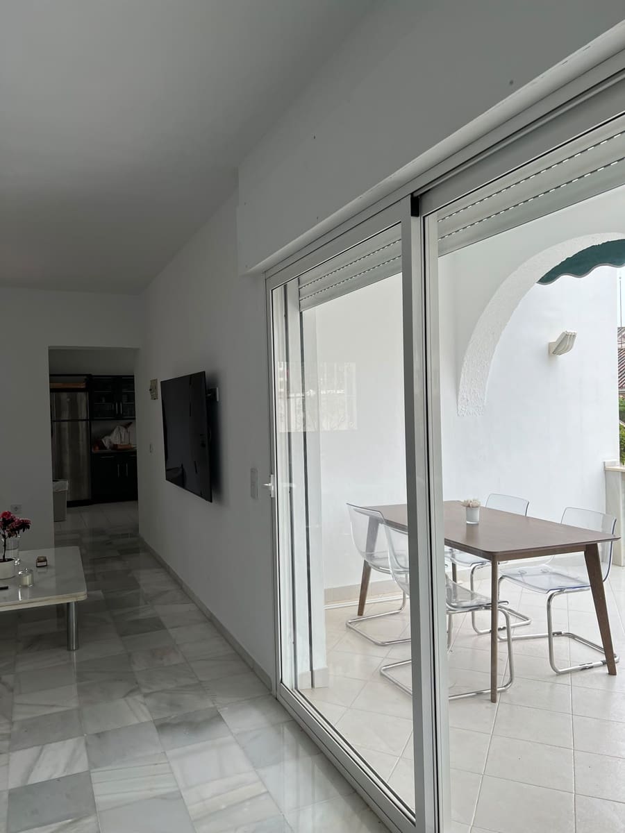 3 chambre Villa/Maison à vendre à Caleta de Velez avec piscine garage - 607 700 € (Ref: 9909342)
