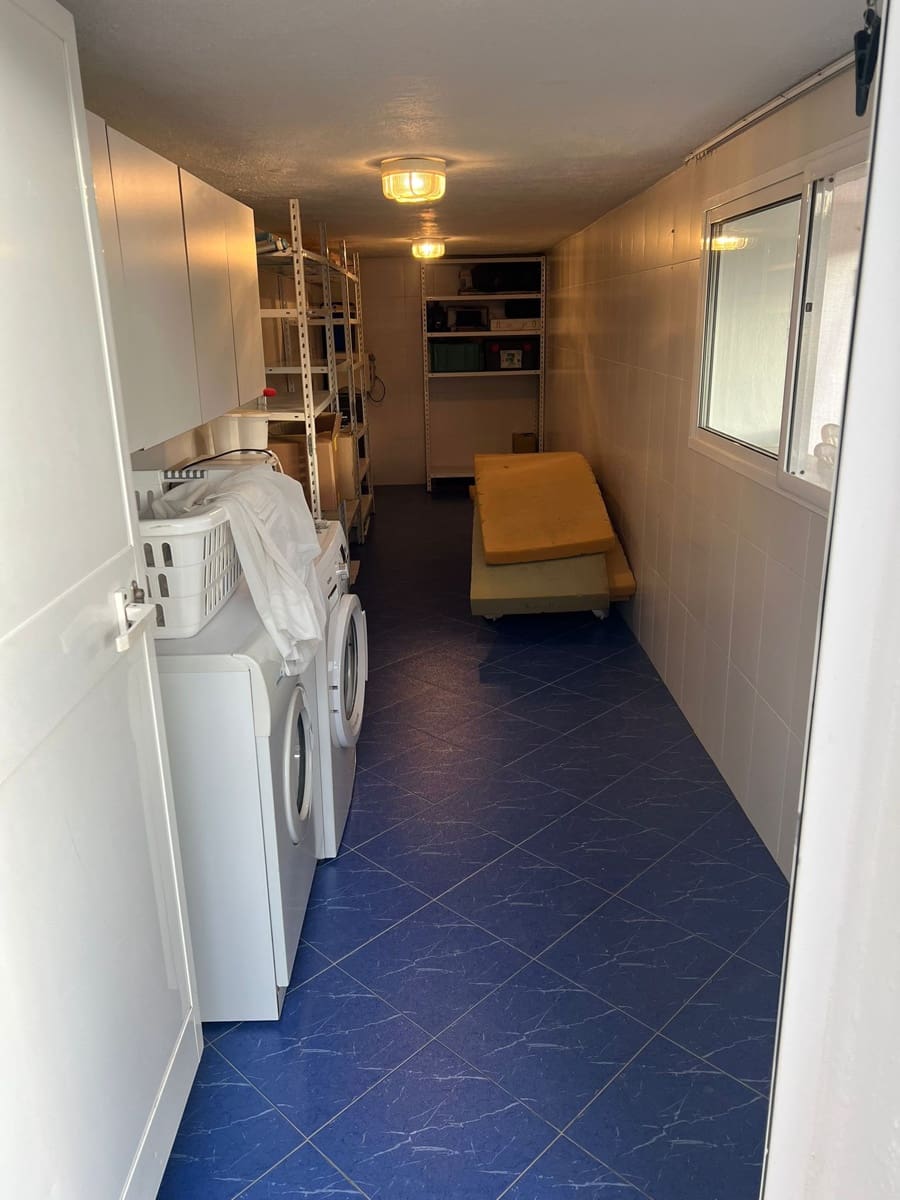 3 chambre Villa/Maison à vendre à Caleta de Velez avec piscine garage - 607 700 € (Ref: 9909342)