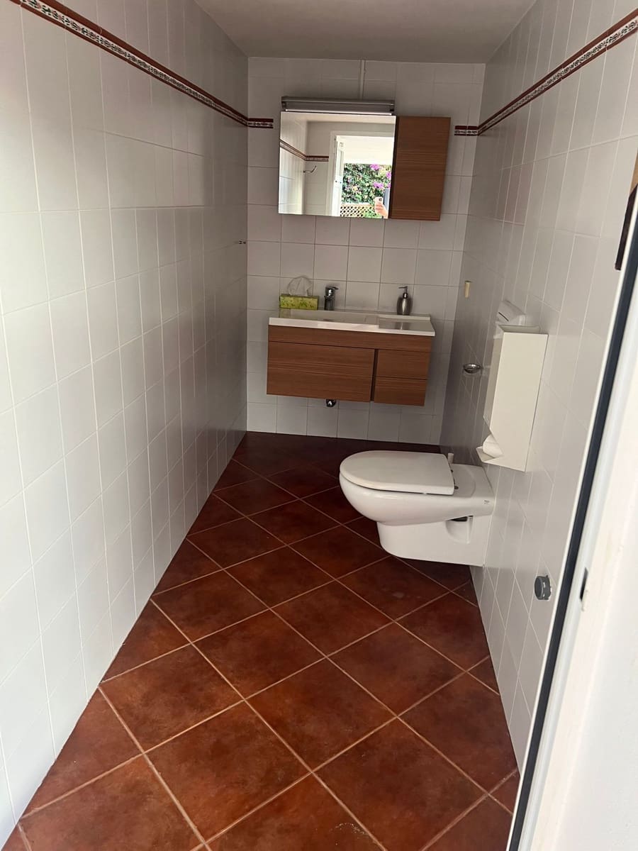 3 chambre Villa/Maison à vendre à Caleta de Velez avec piscine garage - 607 700 € (Ref: 9909342)