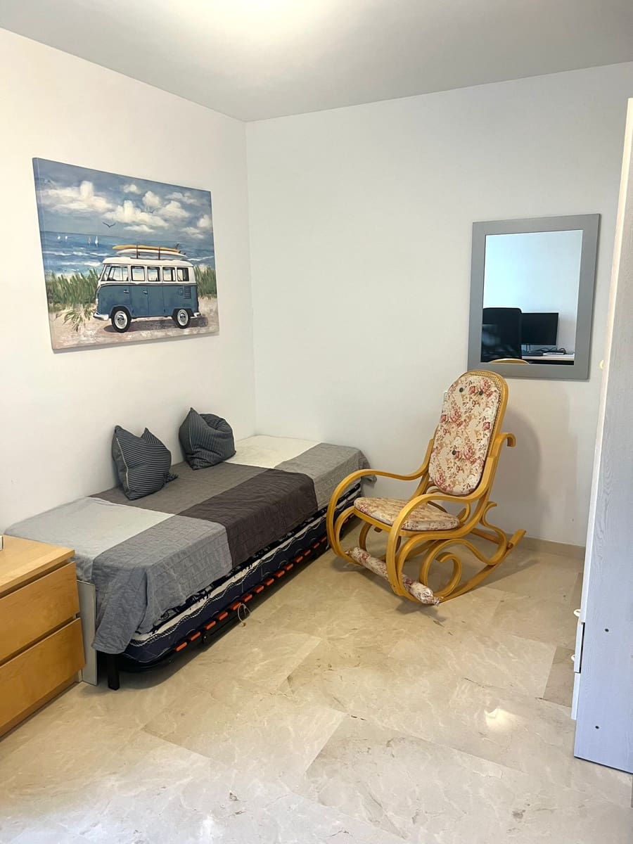 4 chambre Villa/Maison à vendre à Caleta de Velez avec piscine garage - 669 000 € (Ref: 9909343)