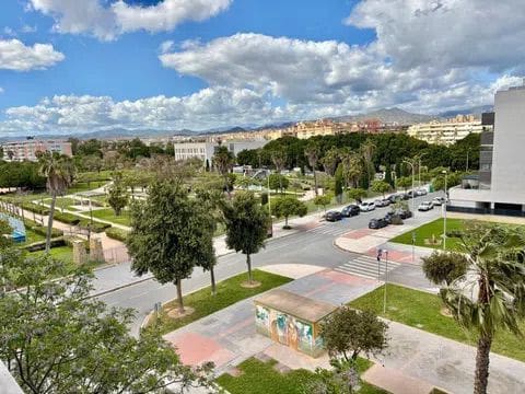 3 bedroom Apartment for sale in Malaga city with pool garage - € 637,000 (Ref: 9909344)