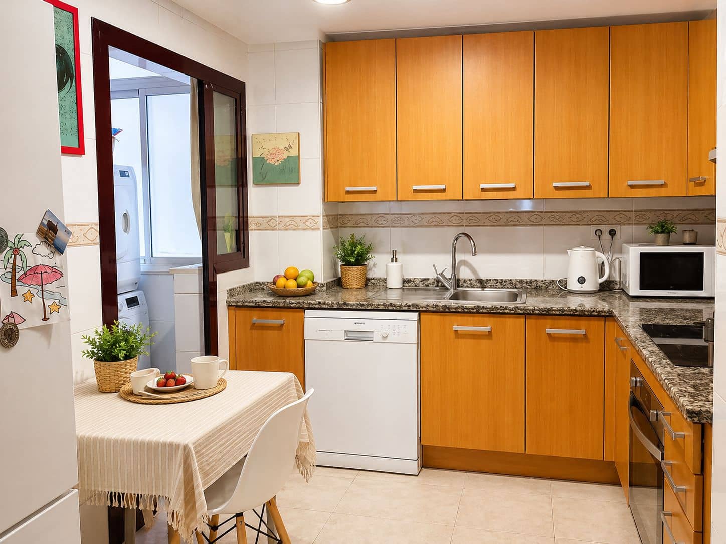 3 bedroom Apartment for sale in Malaga city with pool garage - € 637,000 (Ref: 9909344)