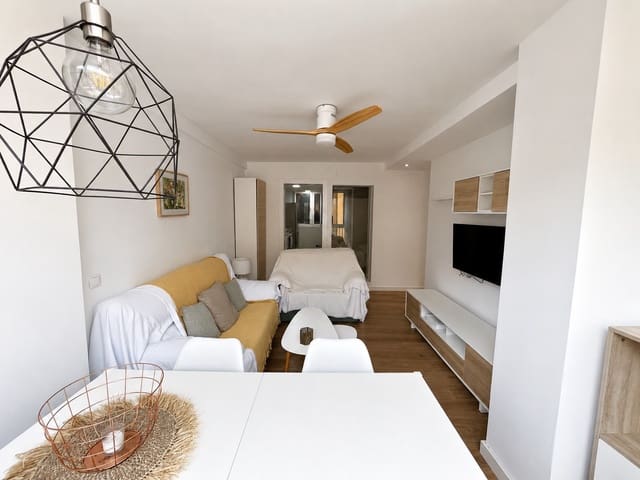 2 quarto Apartamento para venda em El Palo, Málaga cidade - 299 000 € (Ref: 9909346)