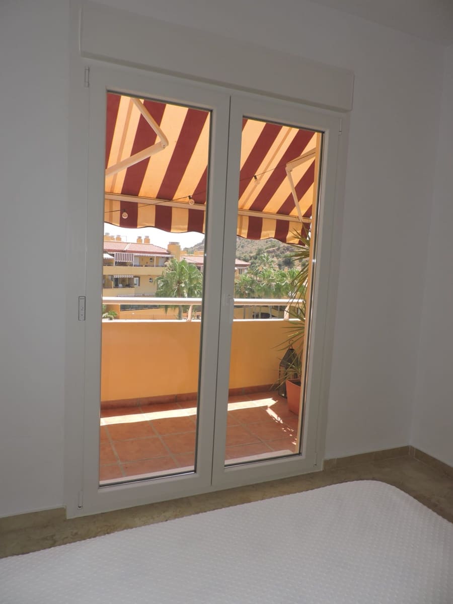 Ático de 3 habitaciones en La Cala del Moral en venta con piscina garaje - 390.000 € (Ref: 9969000)