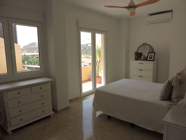 3 sypialnia Penthouse na sprzedaż w La Cala del Moral, Rincón de la Victoria z basenem garażem - 390 000 € (Ref: 9969000)