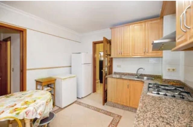 3 slaapkamer Flat te koop in Málaga stad met zwembad garage - € 475.000 (Ref: 9973766)